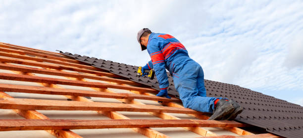 Best Flat Roofing  in Centralia, WA